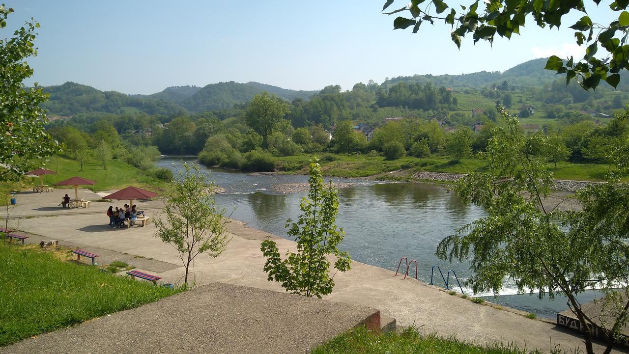 Guesthouse Jelic Teslić Екстериор снимка