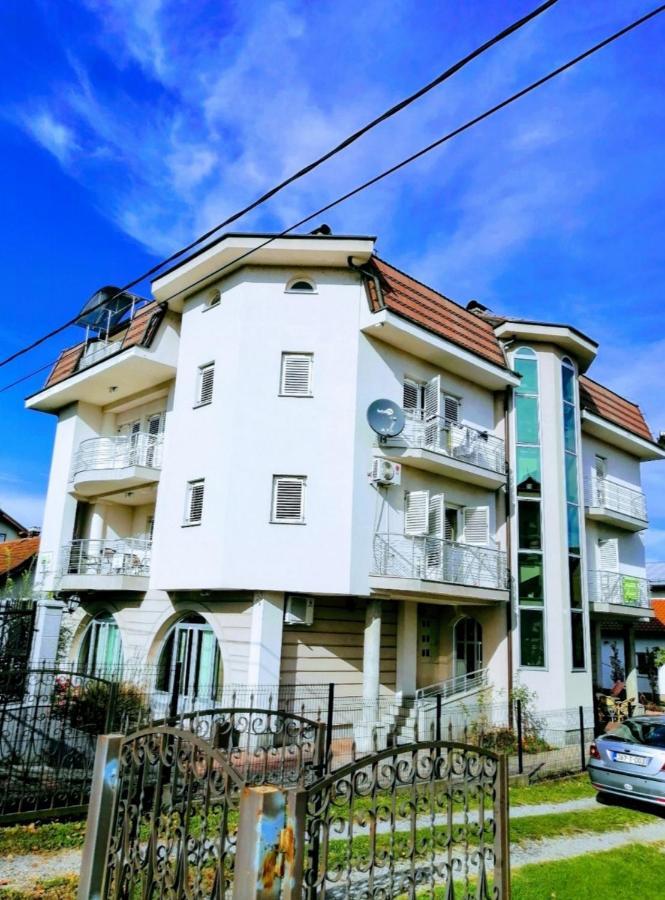 Guesthouse Jelic Teslić Екстериор снимка